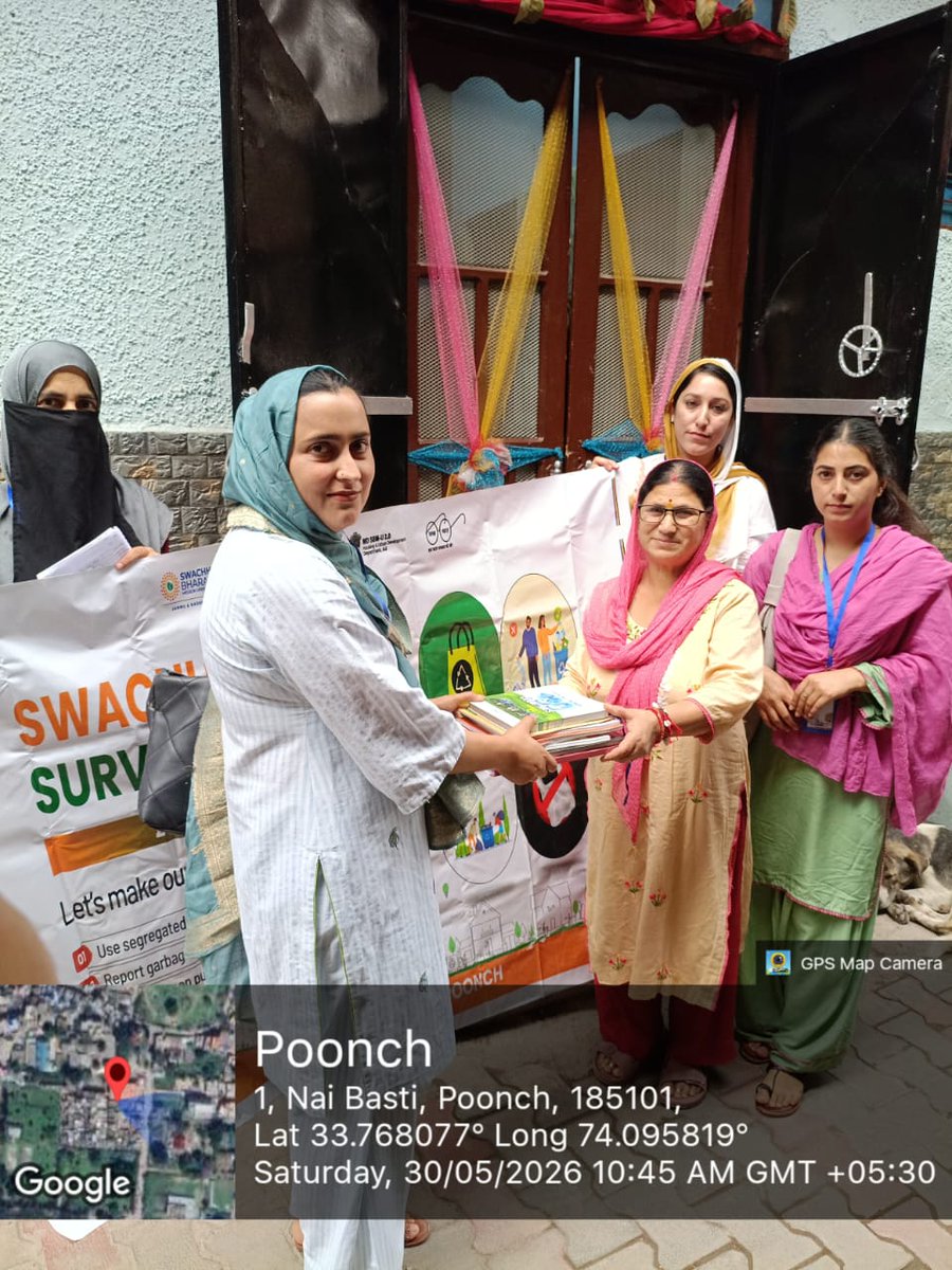 CouncilPoonch's tweet photo. SHG members of Municipal Council Poonch visited various wards, promoting the RRR initiative and encouraging residents to donate reusable items at designated RRR Centre.
@MoHUA_India 
@md_sbm 
@JKHUDD1
@PoonchDm 
@JammuUlb
@diprjk 
@DICPoonch https://t.co/ZprImu86pN