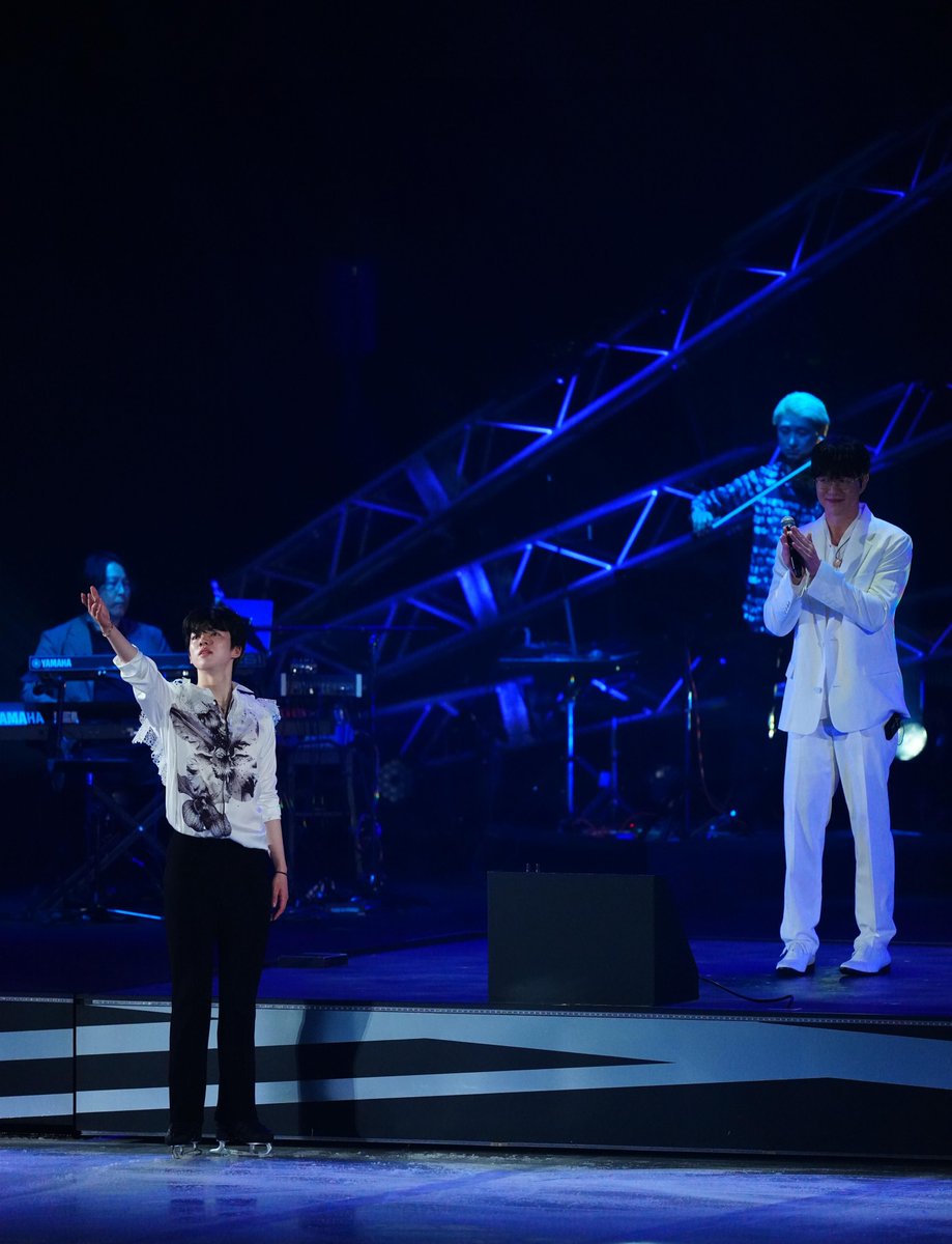 1by1_jun's tweet photo. #차준환 

스포니치도쿄 인스타에 판온아 너의 모든 순간 무대 주나니 사진!!  

출처 https://t.co/IHhzgFcssK https://t.co/2hlU31PCjI