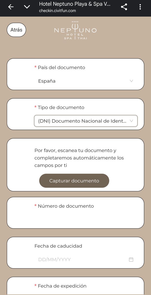 cibercapitan's tweet photo. hotel Neptuno, si pensáis que voy a mandar mi DNI por aquí vais listos... 

@TheXXLMAN  a la lista negra de hoteles https://t.co/DQEMHXamQR