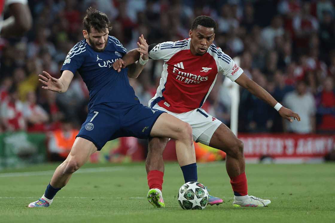 PremLeaguePanel's tweet photo. If you look at the PSG vs Bayern tie, there was a tonne of attacking talent on the pitch. Yet there were 2 attackers who still stood out as a cut above: Kane & Kvara. Kvara was so efficient in what he did - dribbling, deep runs & making perfect decisions. With that in mind, Timber as a lockdown defensive RB is worth the risk to start, even if not fully sharp/fit.