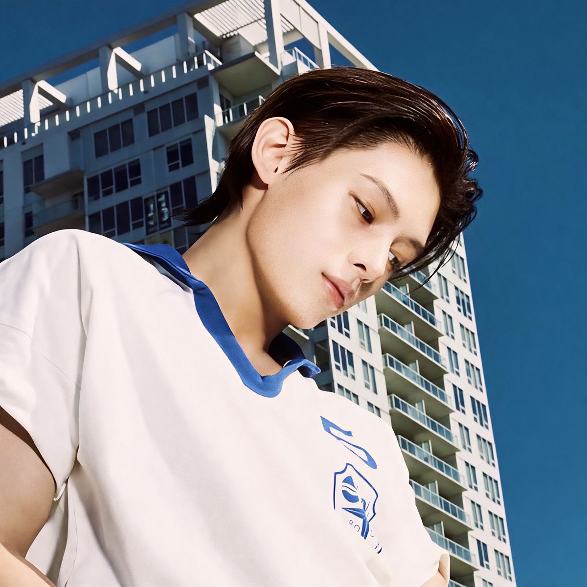 anna tweet media