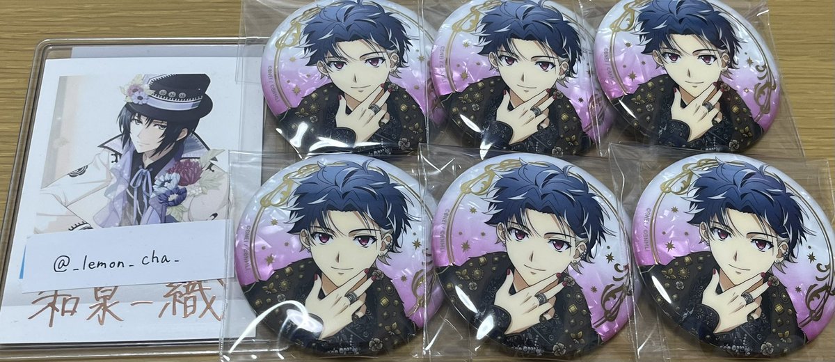 _lemon_cha_'s tweet photo. 【譲渡】アイナナ expo 缶バッジ

譲:百6点
求:定価（+送料）

・お取引白紙分かつ再交換分となります
・固定記載の場所もしくは郵送◎

ご縁がありましたら検索からでもお声掛けください！ https://t.co/BDB4beQnZ2