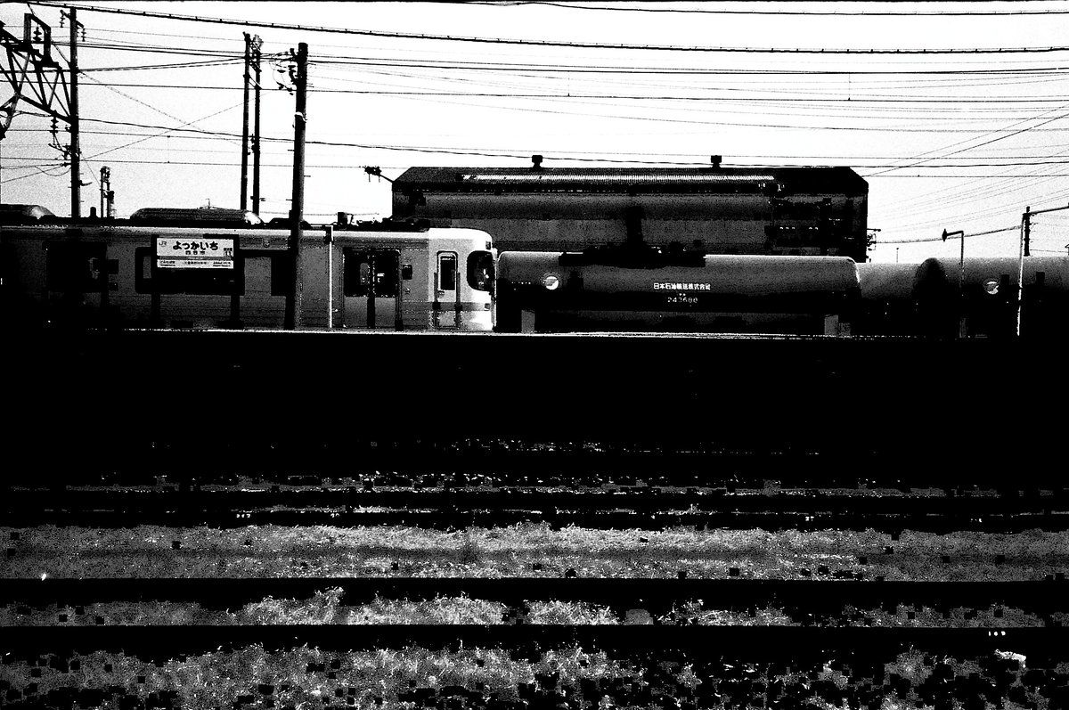 発車。 OLYMPUS 35RC (E.ZUIKO 42mmF2.8) ADOX Rodinal 1+25希釈 20℃7
