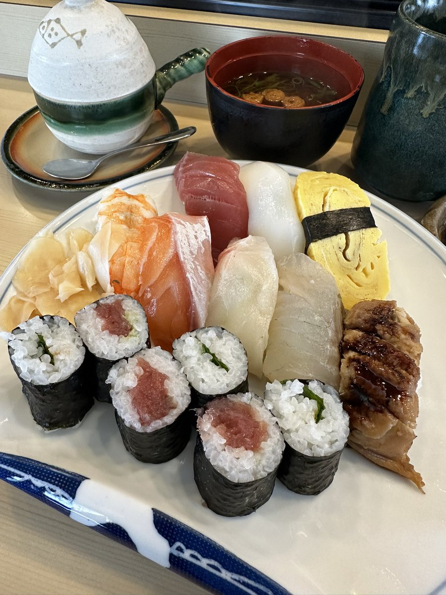 gourmetemperor's tweet photo. お待たせすぎました！

地元民でも一部の人しか知らない、
コスパ最強ランチ🍣
なんとネタも分厚くて1,250円です！ https://t.co/FISpcFSHro
