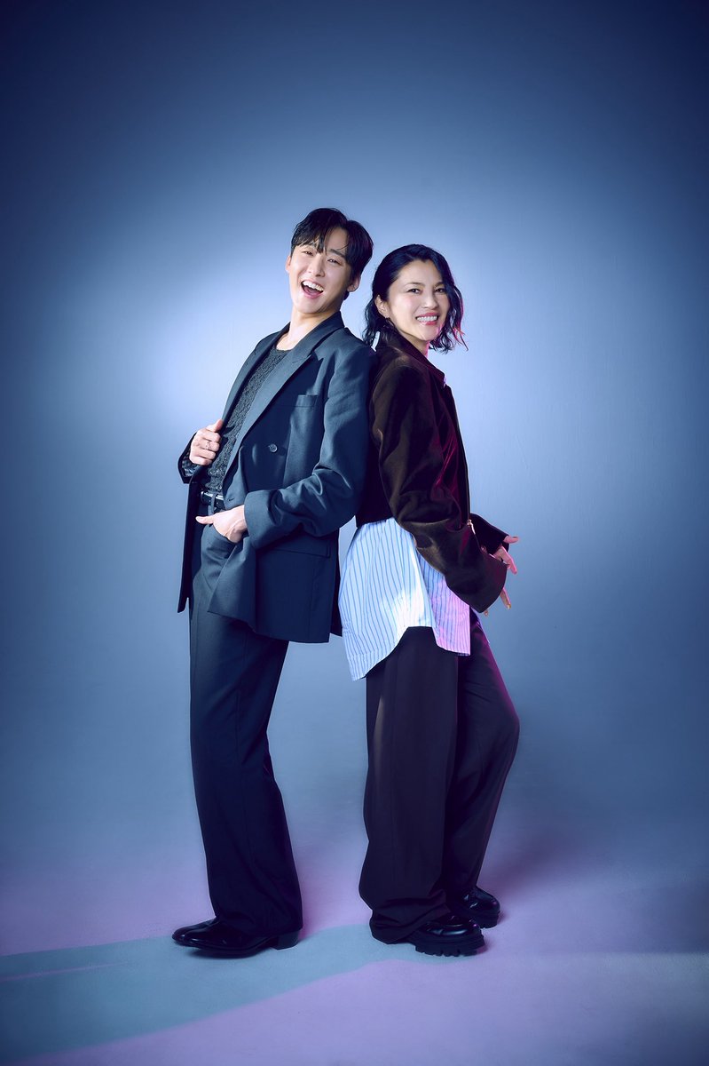 kevinwoo91's tweet photo. anan magazine @anan_mag 2497号にてPRODUCE 101 JAPAN SHINSEKAI @produce101jp_ についてダンストレーナーのRino先生 @RinOkinawa と一緒にインタビューを掲載していただきました。最初から今までの感想や思いをたくさん共有しましたのでぜひご覧ください！💙

もう6月6日にファイナルになりますが、最後まで練習生の皆さんを全力で支えて行きます！この新世界シーズンでボーカルトレーナーを務められたことに心から感謝しているし誇りに思っています！全ての練習生を教えながら改めてアーティストとしてたくさん学びました。練習生の情熱的な姿や新しいことに挑戦する姿勢がとてもステキでした。来週12人の新しいスタートが本当に楽しみです。最後までたくさんの応援と愛をよろしくお願いします🙏🏻

Thank you anan for featuring me and Rino sensei in this month’s magazine release! It was amazing to talk about our experiences as the trainors of SHINSEKAI💙 
Next week will be the final episode and 12 members will make their debut as global idols! I’m so proud of all the trainees who participated in this season and I’ve learned so much from every single one of them.
Please look forward and support until the very end of the season!

#anan #produce101japan新世界 #kevinwoo #rinonakasone