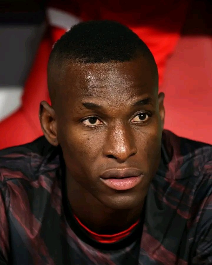 zeroempirea's tweet photo. 🚨 𝐁𝐑𝐄𝐀𝐊𝐈𝐍𝐆: Chelsea intend to give Jackson a chance to impress in pre-season under Alonso and he is still highly rated internally, Daily Mail report. 🤔

If an offer too good to turn down suddenly arrives, an exit can't be ruled out, but this is the current intention. 👀 https://t.co/o75jLJmgIB