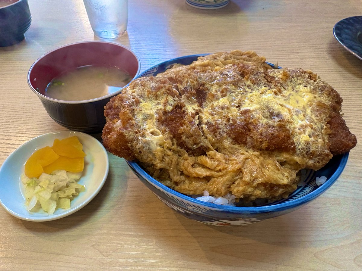 batchtanimura's tweet photo. 行きたかった浅草【徳仙】のカツ丼うますぎた！！
大盛りなんてペロリ🍚 https://t.co/Z9OT1ELrwl