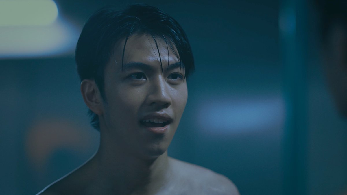 GMMTV's tweet photo. การเข้ามาของเด็กใหม่ที่อาจจะไม่ได้รับการต้อนรับจากทุกคนเท่าไหร่ แต่ไม่เป็นไรนะ บาร์ธจะผ่านมันไปได้แน่นอน
#TicketToHeavenEP1
@gemini_ti @tawattannn @aliazhl @punpnsm https://t.co/Klh5fXHUDp