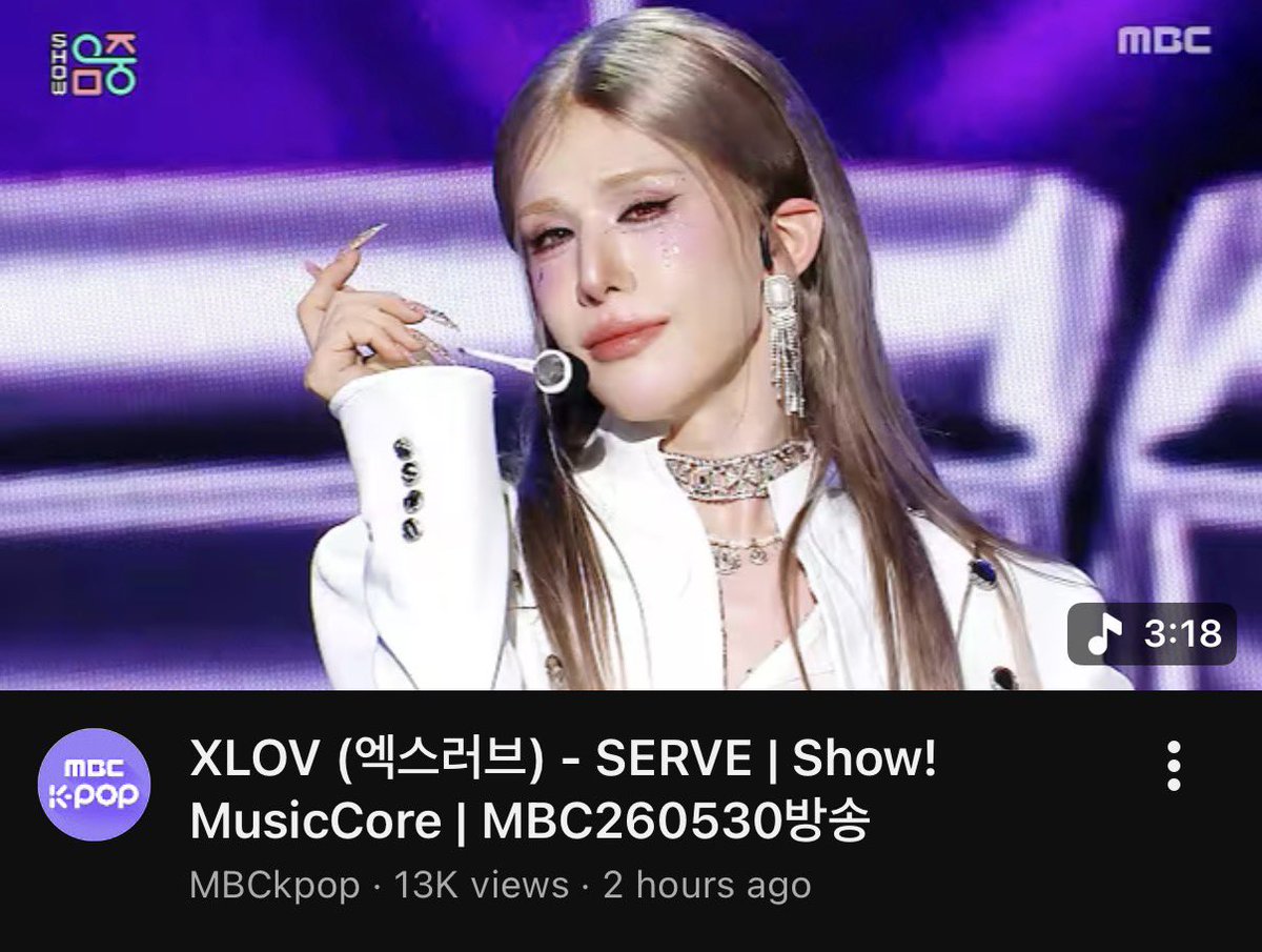 xlovsick's tweet photo. and she’s the thumbnail FUCKKKKK i’m never getting over this look ever https://t.co/if6zlyhx2T