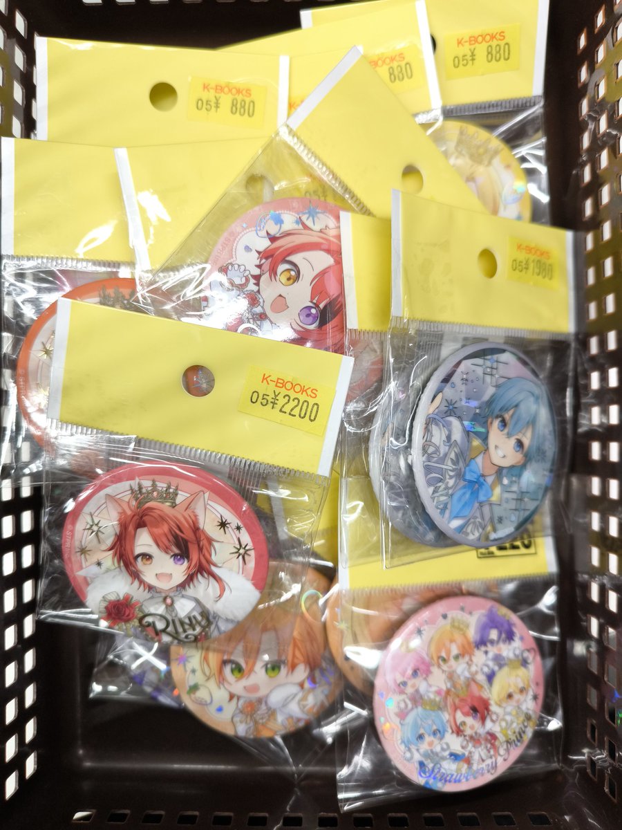 すとぷりの缶バッジが入荷です！！ 最新の10th Anniversary ver.も続々