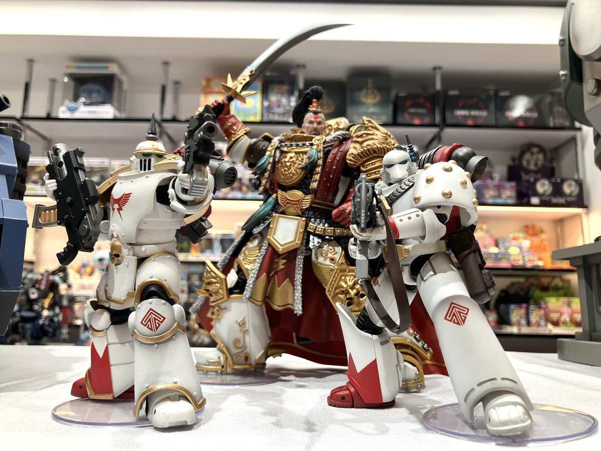 joytoyAKIHABARA's tweet photo. 【🚚JOYTOY新商品入荷🚚】

・ダークエンジェル MKX ヘルメット＆ディスプレイスタンド
・ホワイトスカー ジャガタイ・カーン
・ホワイトスカー MKVI タクティカル・スカッド
・ホワイトスカー MKIII タクティカル・スカッド
・ウルトラマリーン：レイザーバック

ついにホワイトスカーとレイザーバックが到着‼️
さらにダークエンジェルのヘルメットも入荷しました🙌
ご来店お待ちしております🙏

#JOYTOY秋葉原ショーケース
#スータンホビー #JOYTOY
#ウォーハンマー #warhammer