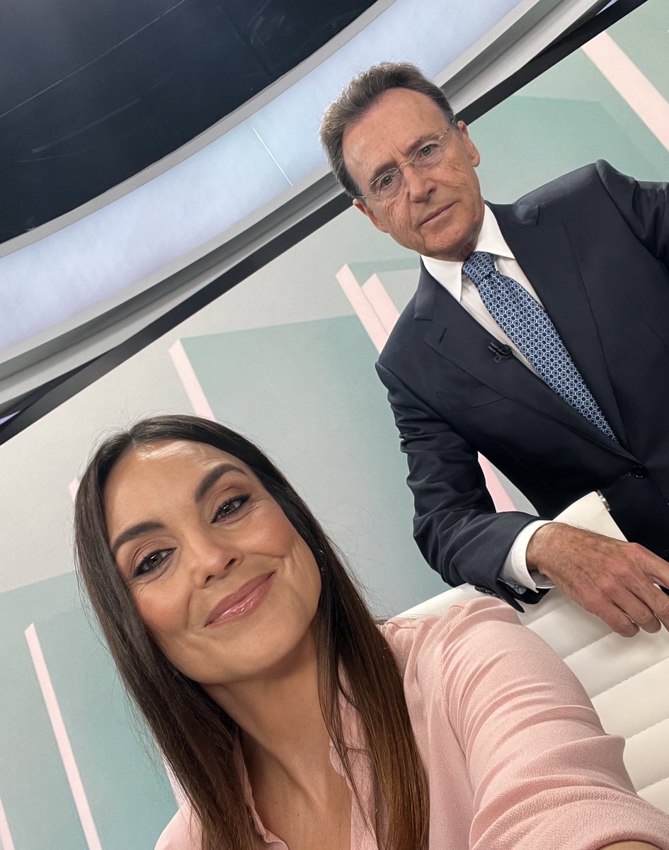 a3endirecto's tweet photo. Sábado
#noticiasfindesemanaa3
@MonicaCarrillo https://t.co/PVEQHY43u2