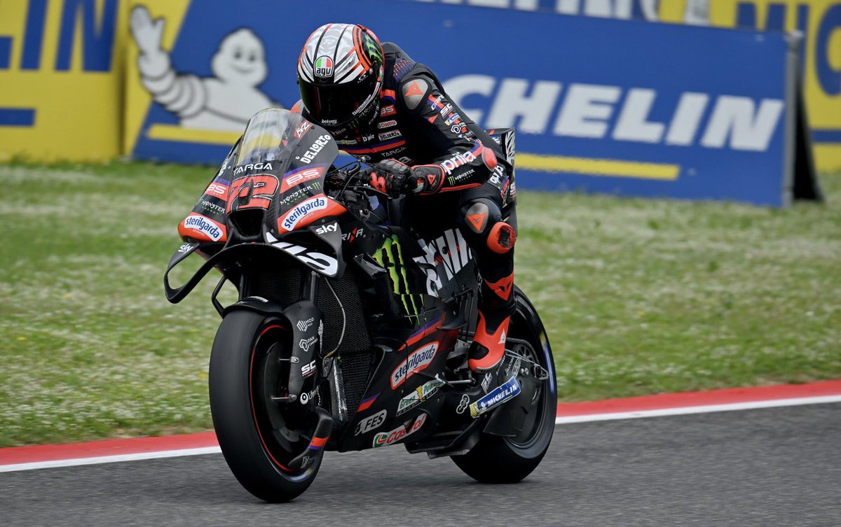 mlito13's tweet photo. #ItalianGP ๐ฎ๐น
#Q2 #MotoGP @MugelloCircuit
1. @Marco12_B #MB12 ๐ฎ๐น
2. @25RaulFernandez #RF25 ๐ช๐ธ
3. @88jorgemartin #JM89 ๐ช๐ธ
#Mugello #MugelloGP https://t.co/HmhEFClvIX