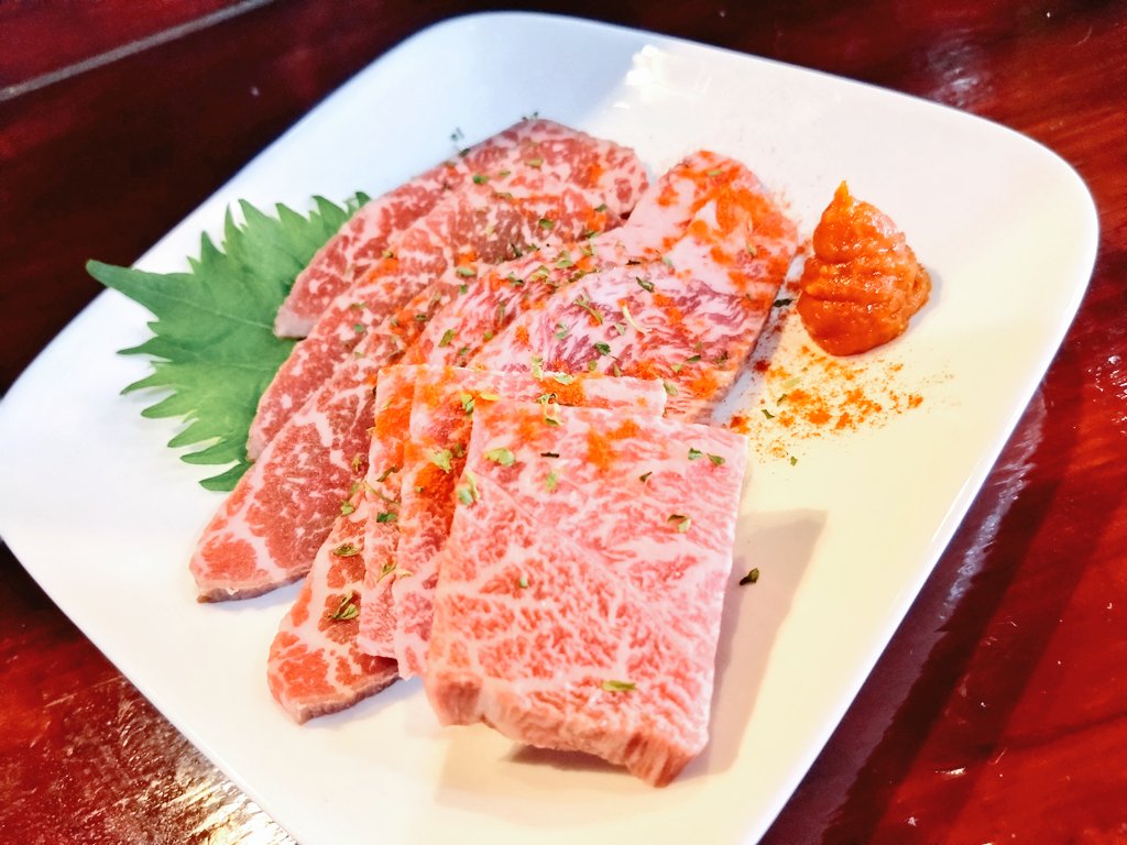 RYO4459's tweet photo. 今日も今日とて💃
連日カツオが美味い
昨日と変わらぬ色味、角立ち、食味
肉居酒屋よね？ https://t.co/p4U9XJmpCK