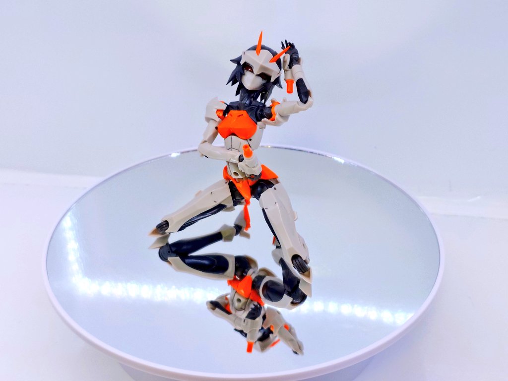 ポトフニキ tweet media