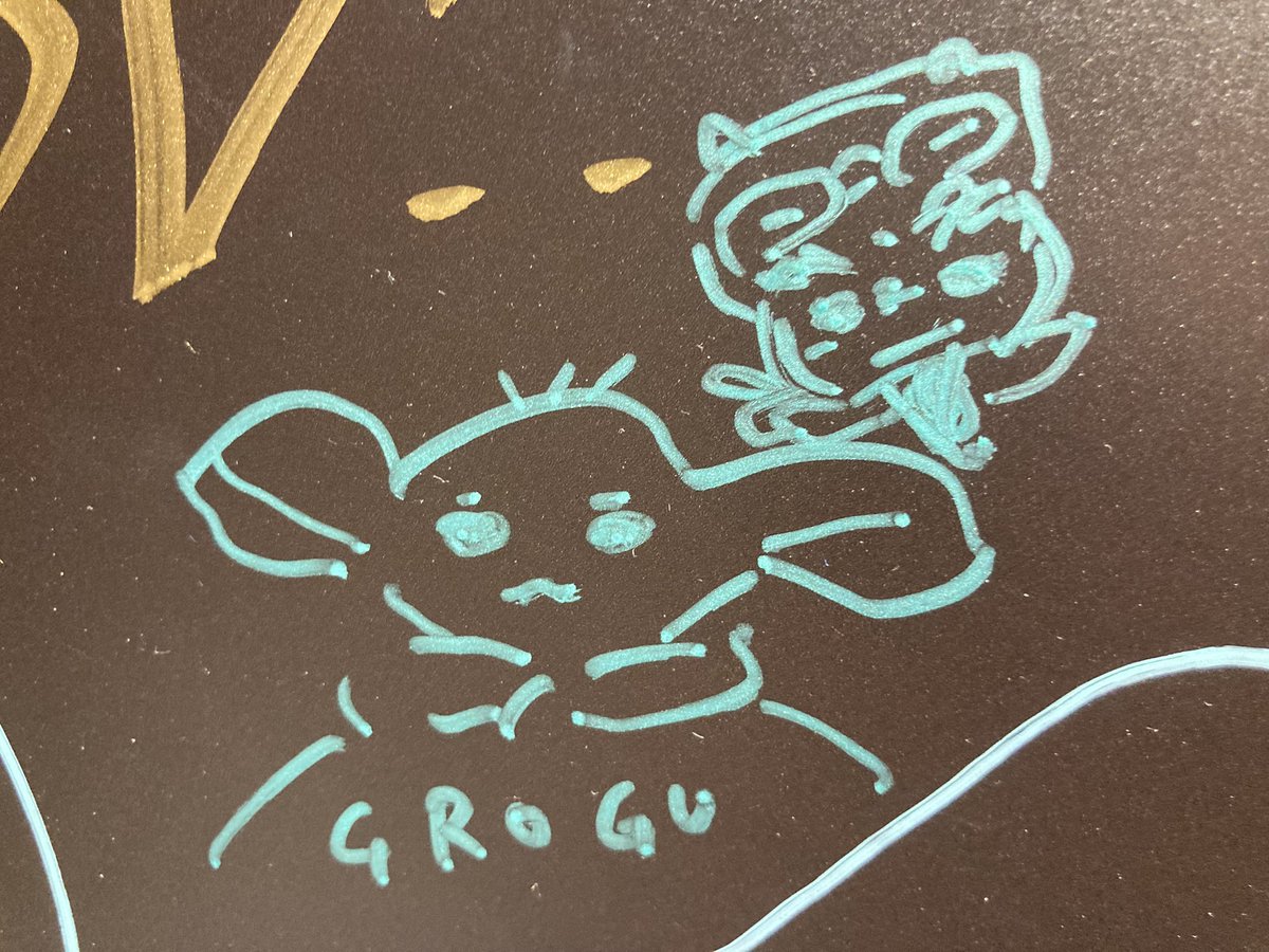 これは見て描こうとしたけどよくわからんくなったアンゼラン。