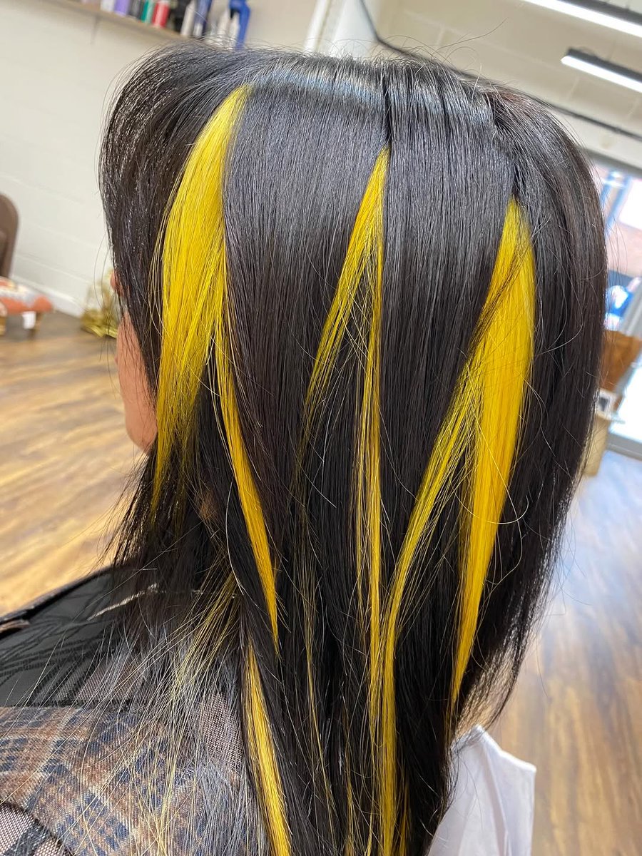 FruitMarketHull's tweet photo. ✨ Ready for a hair glow-up? ✨

At Mousey Browns Hair Salon, it’s all about bringing your style to life 💇‍♀️ Whether you’re after a fresh cut, a bold new colour, or just a little pampering, they've got you covered.😍

#FruitMarket #FruitMarketHull https://t.co/2fdHCsQWFm