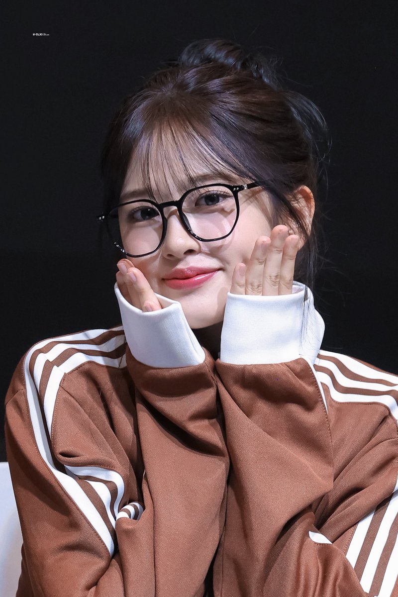 CLXI0901's tweet photo. 260530
#YUJIN #ANYUJIN #안유진 #ユジン #IVE  #아이브 https://t.co/avnXumer1T