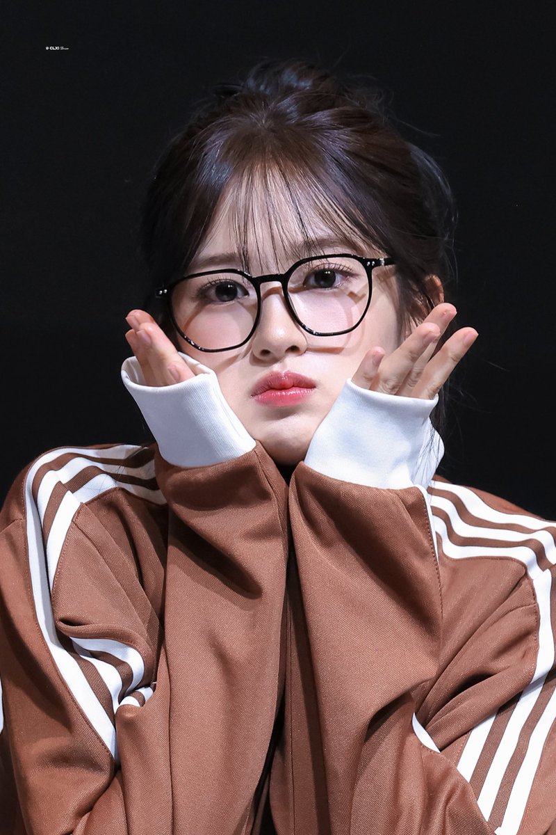 CLXI0901's tweet photo. 260530
#YUJIN #ANYUJIN #안유진 #ユジン #IVE  #아이브 https://t.co/avnXumer1T