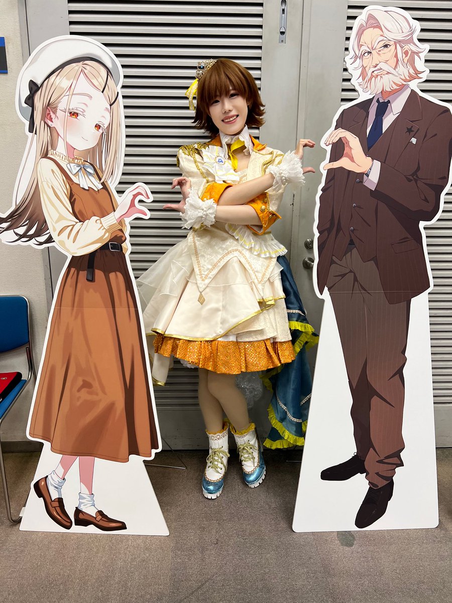 shizupon's tweet photo. イベントお疲れ様でした!
(トムさんシャッター切ってくれてありがとう📷)
5/3観きれなかった展示たちもなんとか見れた!たのしかったな!!
#マスパ
#masterparty
#アイドル仮装中 https://t.co/v9pFj24ngB