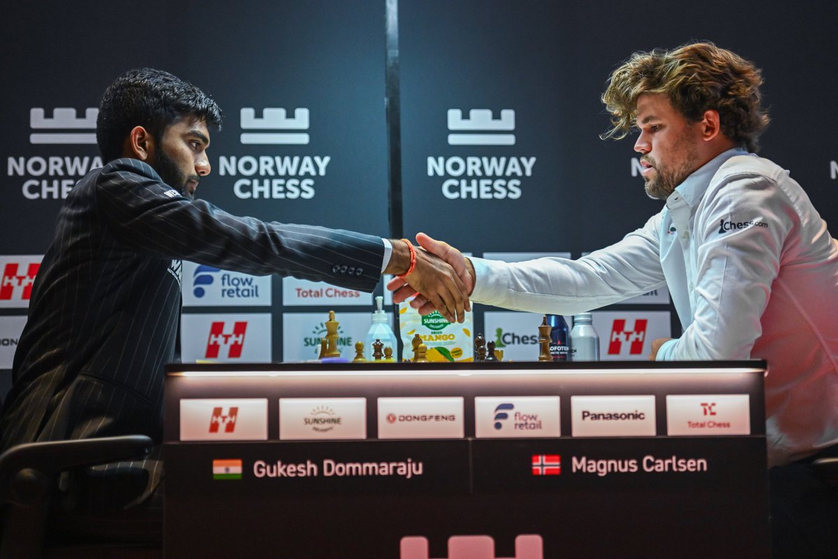 Anna_Chess's tweet photo. Magnus joins our studio after taking down World Champion Gukesh in their highly anticipated clash at Norway Chess 🔥🇳🇴 

Day 5 today, can the GOAT continue winning and catch tournament leader Alireza Firouzja? 

📷: Norway Chess / Signator &amp; @MichaWalusza 

#norwaychess #chess https://t.co/mipy8v1Nth