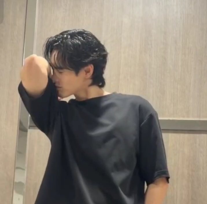 3540___'s tweet photo. แล้วฮีจุ๊ปกล้าม กุสิ้นแล้วแม่ แม่จ้า ช่วยลูกด้วยย 
KAO X NUUIWORLD 

#NUUIxThaifex2026WithKao
#number_9th #เก้านพเก้า https://t.co/FXpDcnCqV8