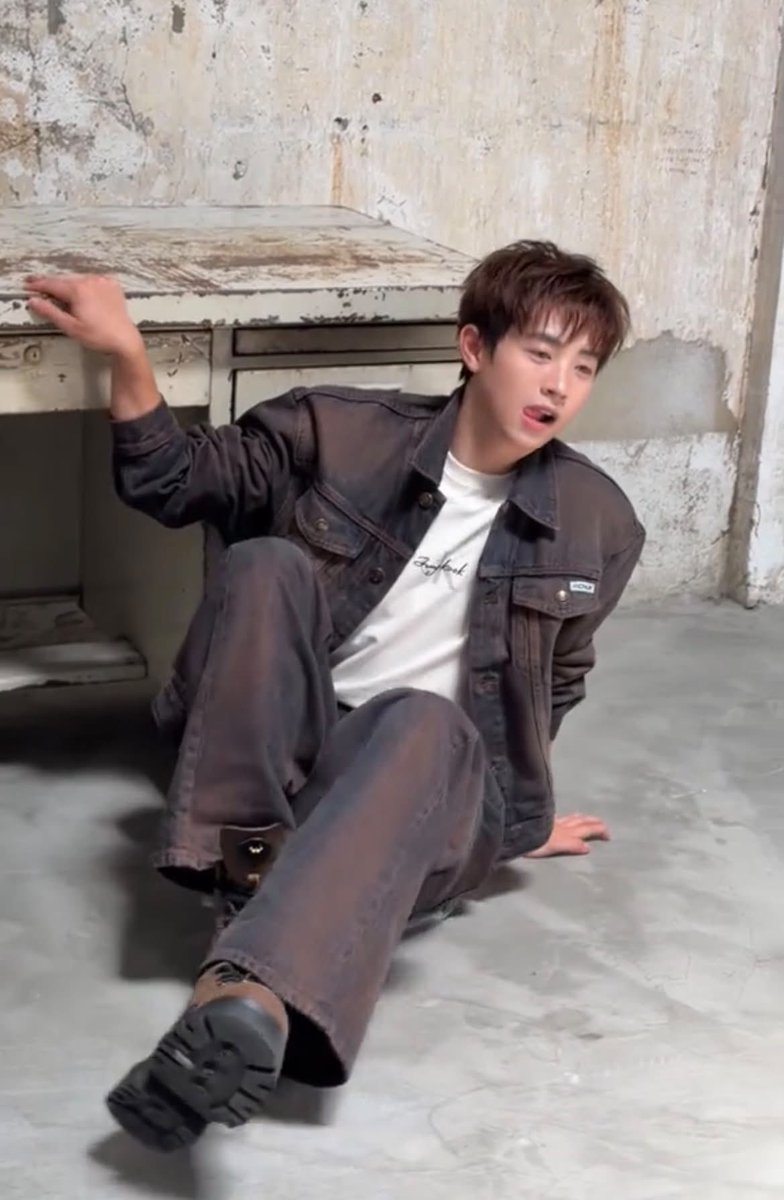 allforcongb's tweet photo. @kbgmedia he is also cute 🥺 https://t.co/W2SNpwyxgp