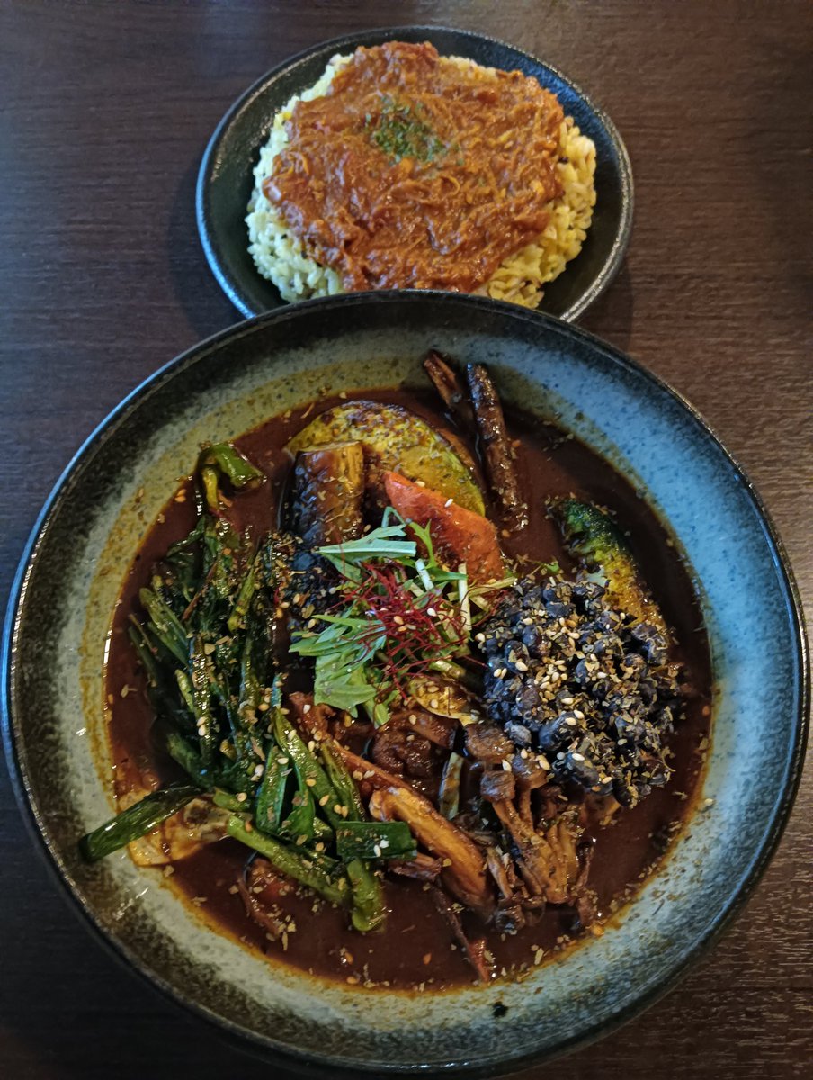 tsuzura4's tweet photo. soup curry 凪
ヘルシー野菜カリー
ニラ、黒仙石納豆をトッピング
スイセイ食堂パキスタンカレー
#最高でした https://t.co/GsebX6PN9Y