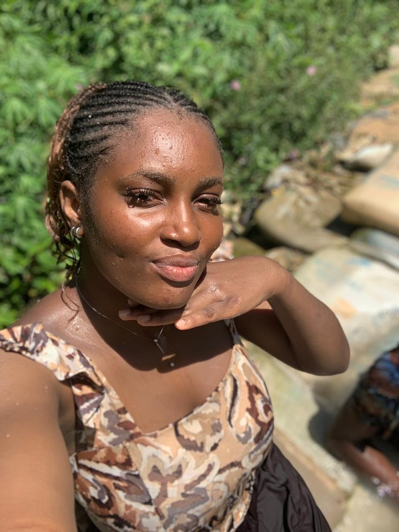 favyyben's tweet photo. Happy weekend 🥰🥰. Go out and do something that makes you happy 🫶.

No matter the state of the world, God has always got us 🙏 https://t.co/HZ10DaCoXr