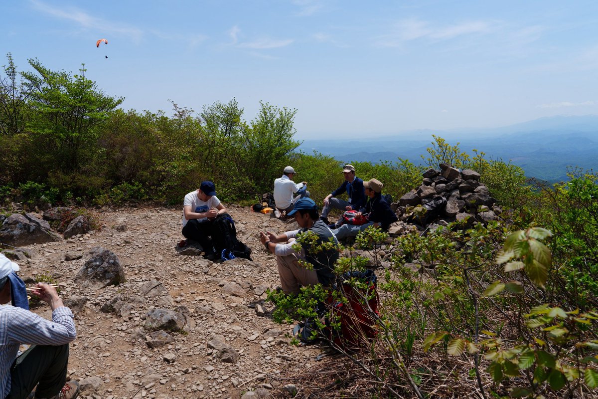 JapanAlpineClub's tweet photo. 講演会翌日は、槇有恒が愛した故郷の山、泉ヶ岳へ。周囲の山々を見渡せ、森の緑が綺麗で、花が咲き素敵でした。当会では全国16の山岳祭に関わっています。宮城支部主催の登山家「槇有恒」を偲ぶ泉ヶ岳登山、今年で2回目。
https://t.co/7N68a466ml
@jac_miyagi ←写真提供ありがとうございました https://t.co/iWqgSsNyEe