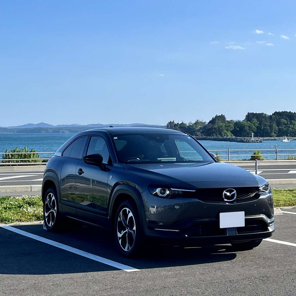 mossfe3's tweet photo. 大谷海岸へドライブ
MX30で三陸道快適です♪
#mazda
#mx30ロータリー https://t.co/jSXw7cFXMv
