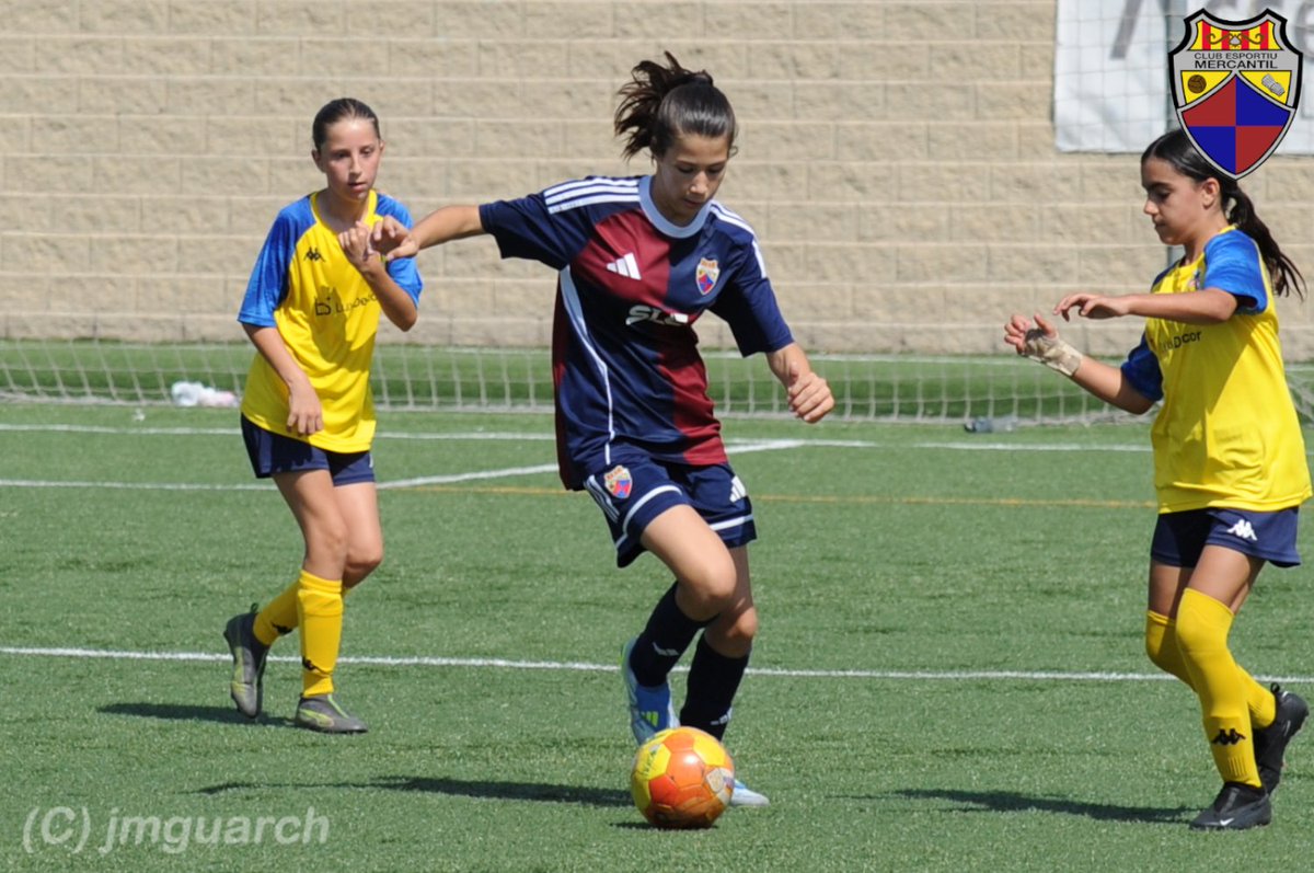 CEMercantil's tweet photo. 🔴🔵 𝗔𝗟𝗘𝗩𝗜 𝗙𝗘𝗠𝗘𝗡𝗜 "𝗖"
🔵🔴
🏆2a Divisió
@CEMercantil 4 - @uecastelldefels 2.
⚽️ Carla Rubiño
⚽️ Claudia Vidal
⚽️ Alba Garcia
⚽️ Verónica fernandez

#CEMAleFemC https://t.co/RCYx5Gd7LS