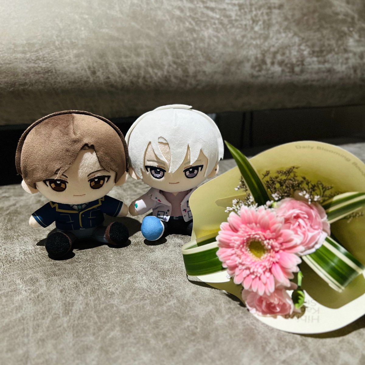 Popo_KUDORI's tweet photo. #男はじ サイン会ありがとうございました！
初めましての方やお久しぶりの方、お一人お一人とゆっくりご挨拶できてとても嬉しかったです。
本当はもっと色々お話ししたかったのですが皆さんと一緒に緊張が爆発しておりワハハ！
お手紙やプレゼントもありがとうございました…！お花きれいっ https://t.co/pcpEJ9WAG0