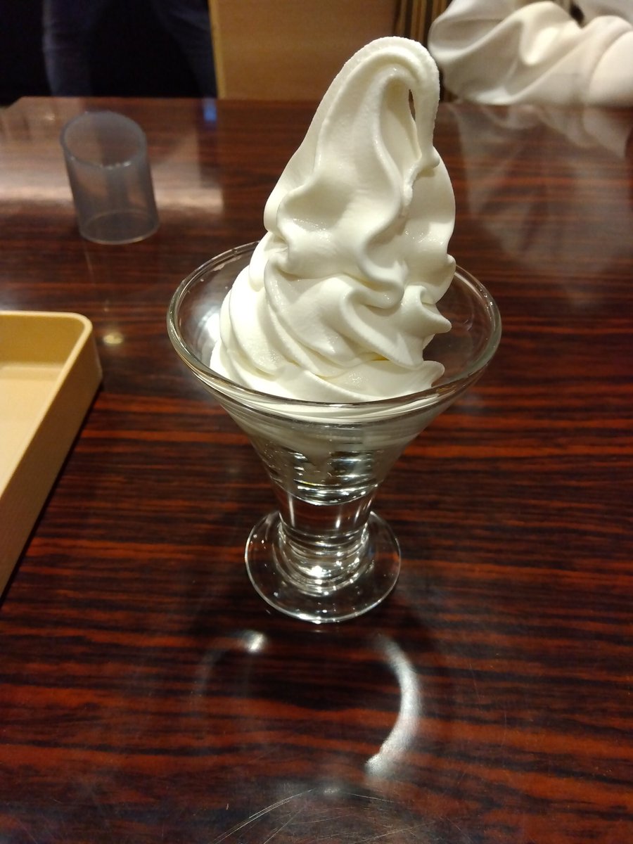 ayanois's tweet photo. #ゲートレ7
お疲れ様でした!めちゃくちゃ嬉しかったのは本買っていただいて絵が上手ですね、と言われたこと。恐れ多いですがまた絵を描く気になれました🙇新刊完売しました。ありがとうございます。北へ。アイロンビーズも好評でした。来ていただいた皆様に感謝しております🥳 https://t.co/pBz49NwEHy