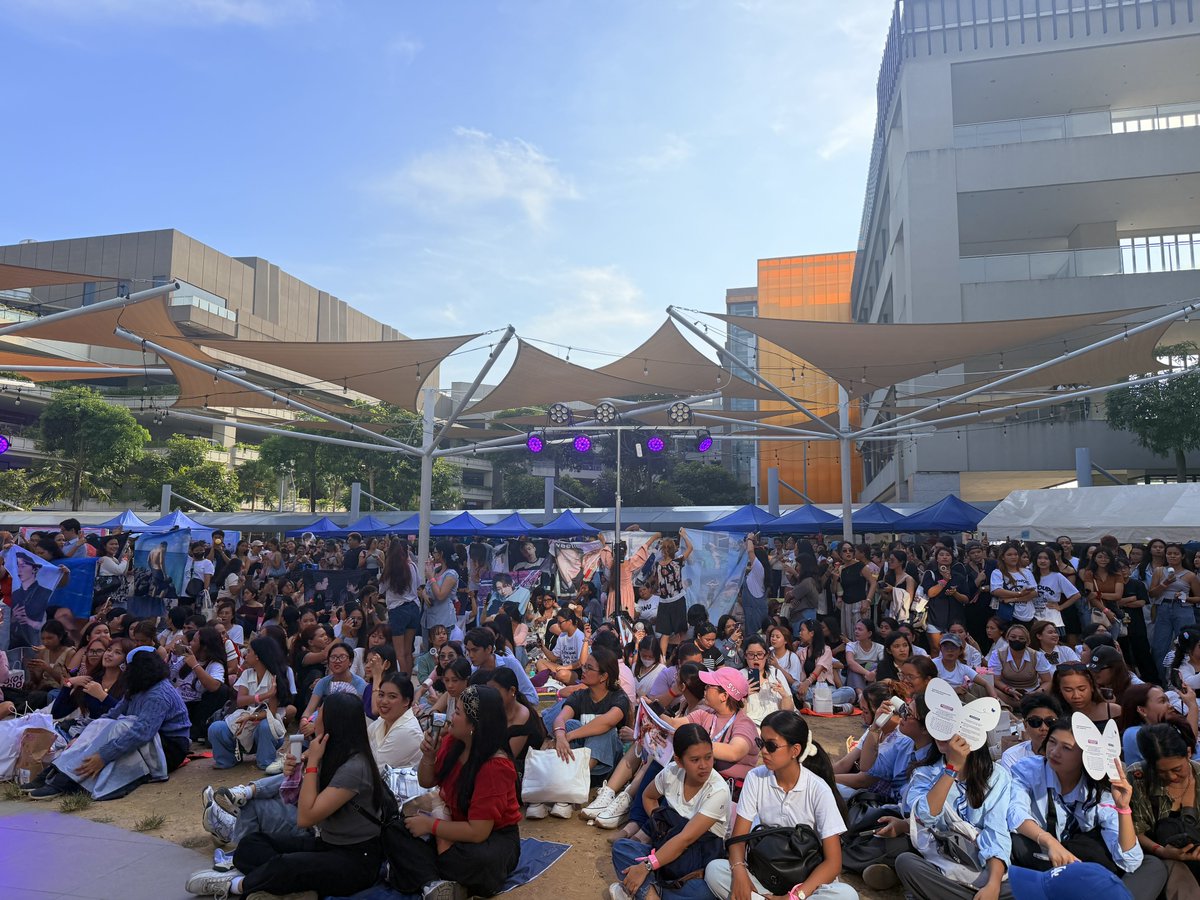 ph_scoups's tweet photo. SEVENTEEN, we are so fond of you 🥹🔥 

If our love could mirror even half of yours, we have already made it so far — and our goal is to love the same way you do ❤️🥹

This has been Follow Festival 🎉
Until the next time!

Let’s do it again, @jeonghannieph @jisoohong_ph @moonjunhuiph @JWW_PH @vernonlineph_ @dinonaraph 🥹💎

11 YEARS WITH SEVENTEEN
#SVT11_FollowFestival #AtTheBay
#FanNightsatAMManilaBay