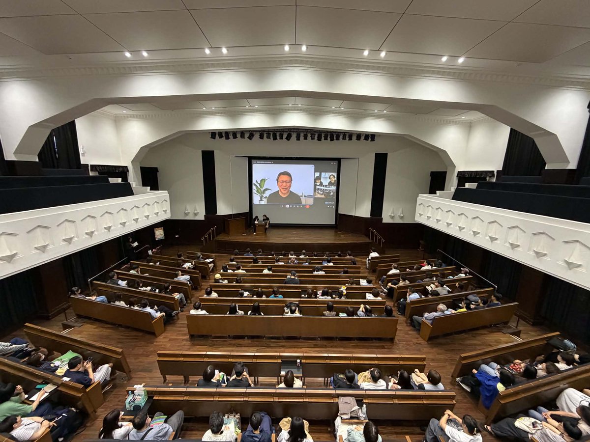 cinemadrifter's tweet photo. 台湾文化センターの台湾映画上映会2026第2回『あの写真の私たち』が大阪大学で上映。1977年の中壢事件という台湾民主化運動史の陰に埋もれた出来事を背景に「写真」「テコンドー」「フォークソング」の切り口から描く台湾人と韓国人の切ない恋愛映画。上映後フィル・タン監督のトークも盛り上がった。 https://t.co/puIKe0pq5d