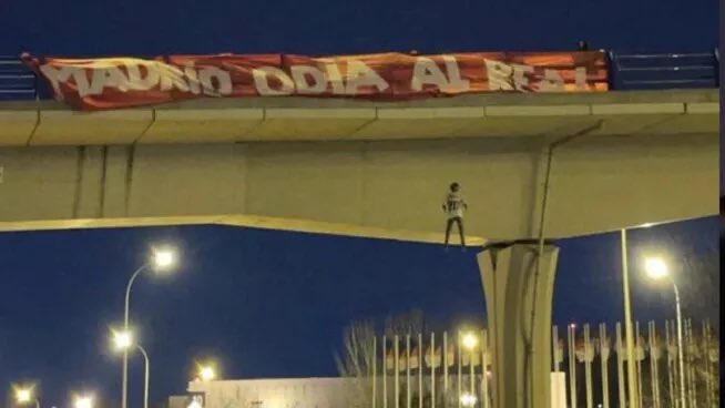 Mativxonn's tweet photo. Kibice Atletico nazywają kogoś zwierzyncem i jeszcze się z Realem teraz chcą zbratac xddd Już naszego Kamila na stronę przekabacili https://t.co/QneYZa0vZP