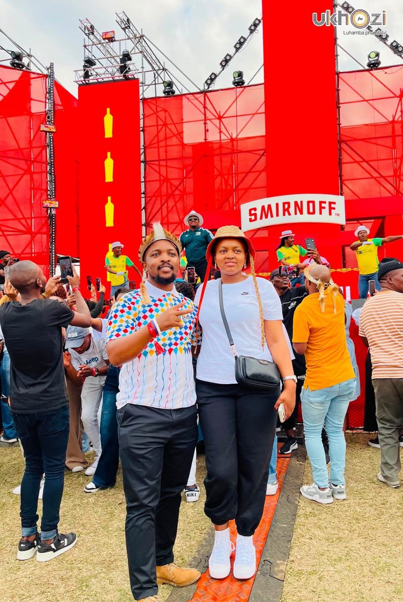 ukhozi_fm's tweet photo. Kwaze kwamnandi ๐eDurban Berea Rovers ๐ฅณ
Abuvumelekile kubantu abangaphansi kweminyaka engu-18๐
#WeDoWe #Nakanjani #UkhoziFM https://t.co/QutQX2QL8b