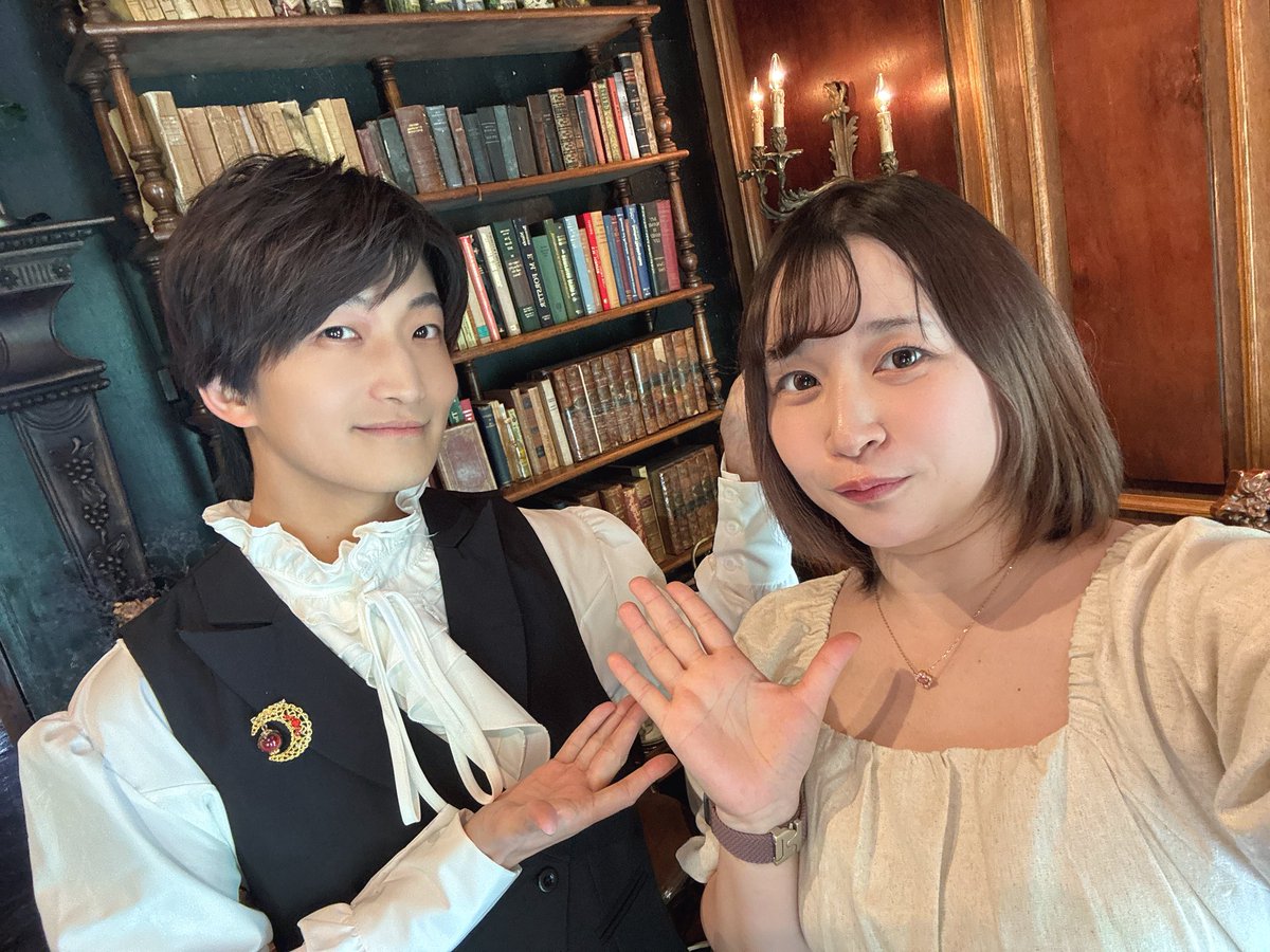 kyoko_hira's tweet photo. そしてこちらはゆうやさん🫶
上京して初舞台の時からずっとお世話になってます！！！
素敵で私の大尊敬の役者さんです！
そして突然現れた先輩田邉さんww
#星の子製作所
#ヴァイロン https://t.co/KE3hU8ZEGs
