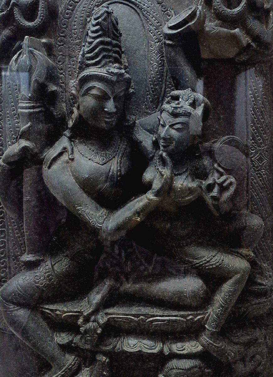mayeahwe's tweet photo. He is always depicted so gently with his Uma. https://t.co/LKWa5scsz1