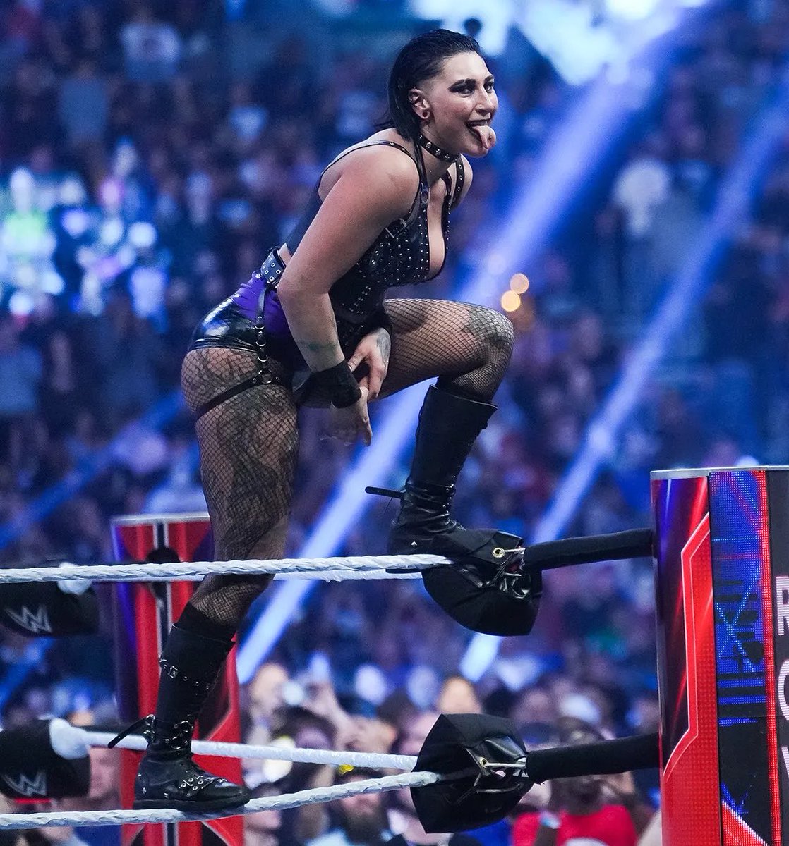 WrestlePurists's tweet photo. Rhea Ripley says she was very close to being eliminated at the end of the 2023 Women’s Royal Rumble Match:

“I managed to get to the last three and by then, I was so sweaty. My hands were wet and I slipped.

As soon as I grabbed [the top rope], I was like, ‘Do not let go. For the love of God, through all the weights that you’ve picked up while being sweaty, this is the one you can’t drop.'

Very close. Very close. I was scared.”

(@espn)