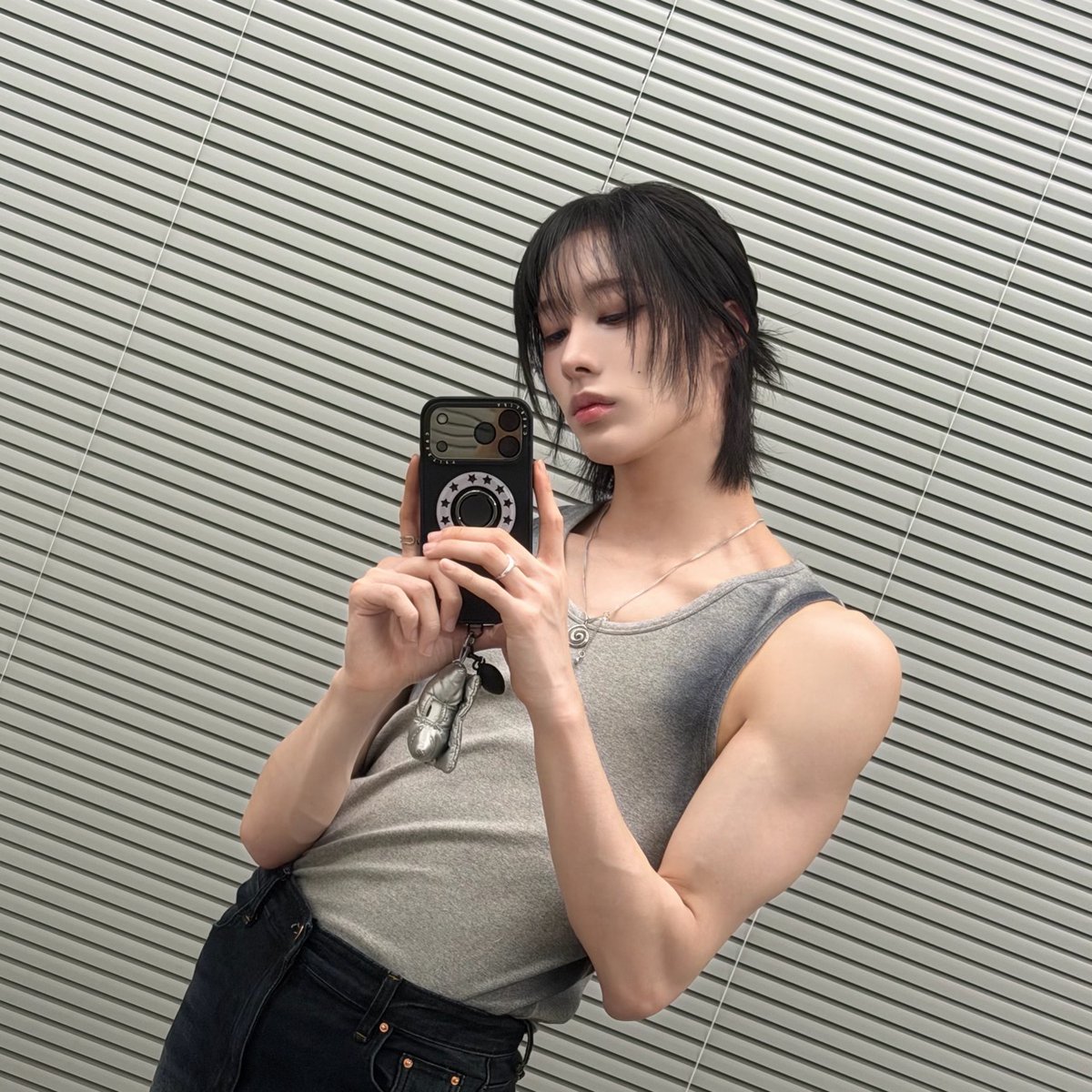 xlovarchive's tweet photo. xlov's current profiles on 🫧

🐰 name: mutti ❤️
bio: muttimutimyuttiuuuuumumutititi
*photo 1*

🦋 name: RUI
bio: XLOV RUI 🩷
*photo 2*

🐒 name: hyunnie hyunnie
bio: ❎️L🅾️V  🍽 Y🌙N
*photo 3*

🦊 name: 👼🍀
bio: i'm haru 😉
*photo 4* https://t.co/VmgjN9KUPT