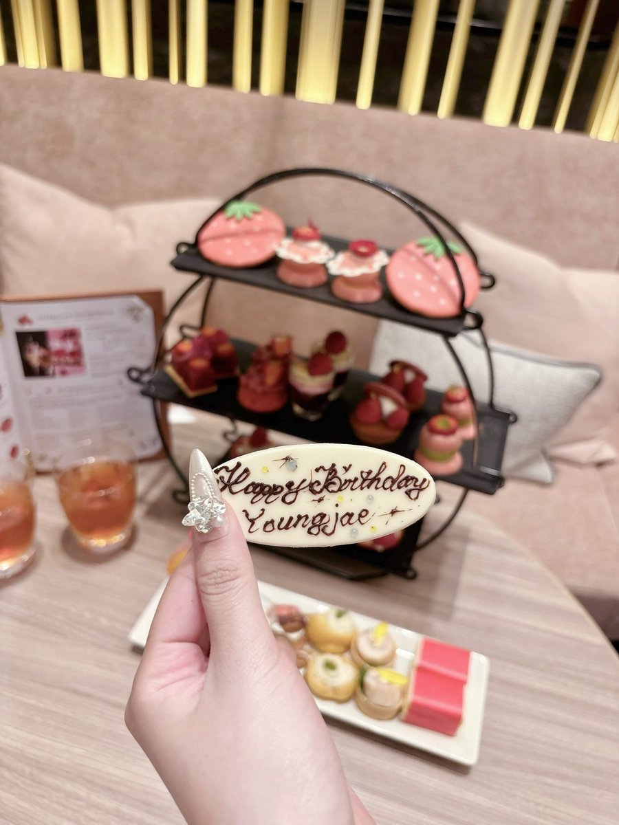 𝒴🎀.⋆ tweet media