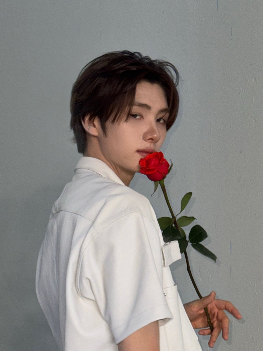 pimchanwan's tweet photo. Dirgahayu, Choi Youngjae sang arunika. Teruslah bernyanyi, teruslah berpijar. Sebab dunia terasa jauh lebih baik sejak kau memutuskan untuk tumbuh di dalamnya.

YOUNGJAE GUINEA DAY
#영재야_생일빵은_볼찌빵
#ForeverYOUNGjaeDay
#YOUNGJAE #영재 #투어스 https://t.co/FNuT50m0A4