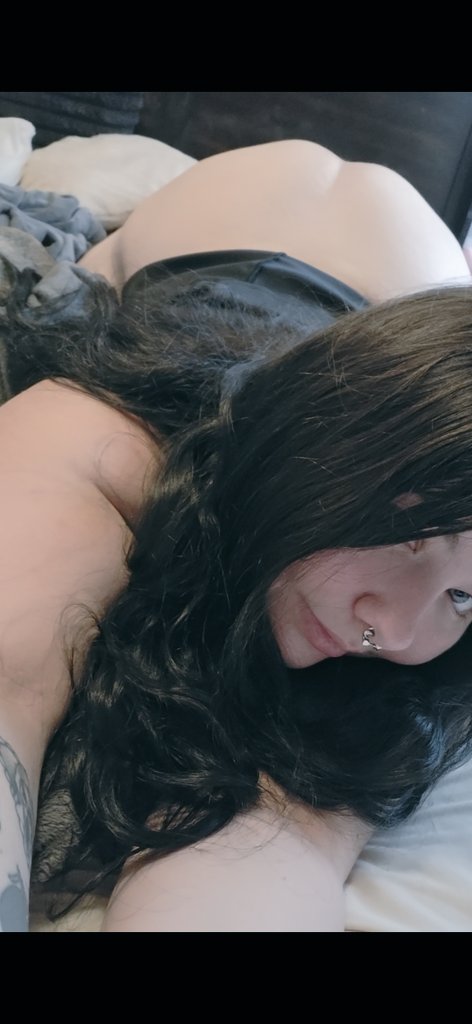 Punkloaf🖤✨️ tweet media