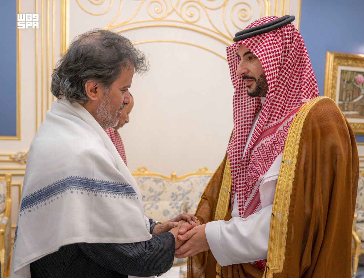 spagov's tweet photo. سمو وزير الدفاع ينقل تعازي #خادم_الحرمين_الشريفين وسمو #ولي_العهد في وفاة الرئيس اليمني السابق عبدربه منصور هادي -رحمه الله-.
https://t.co/ocltYDvRNB
#واس https://t.co/QHzM1t6OF9