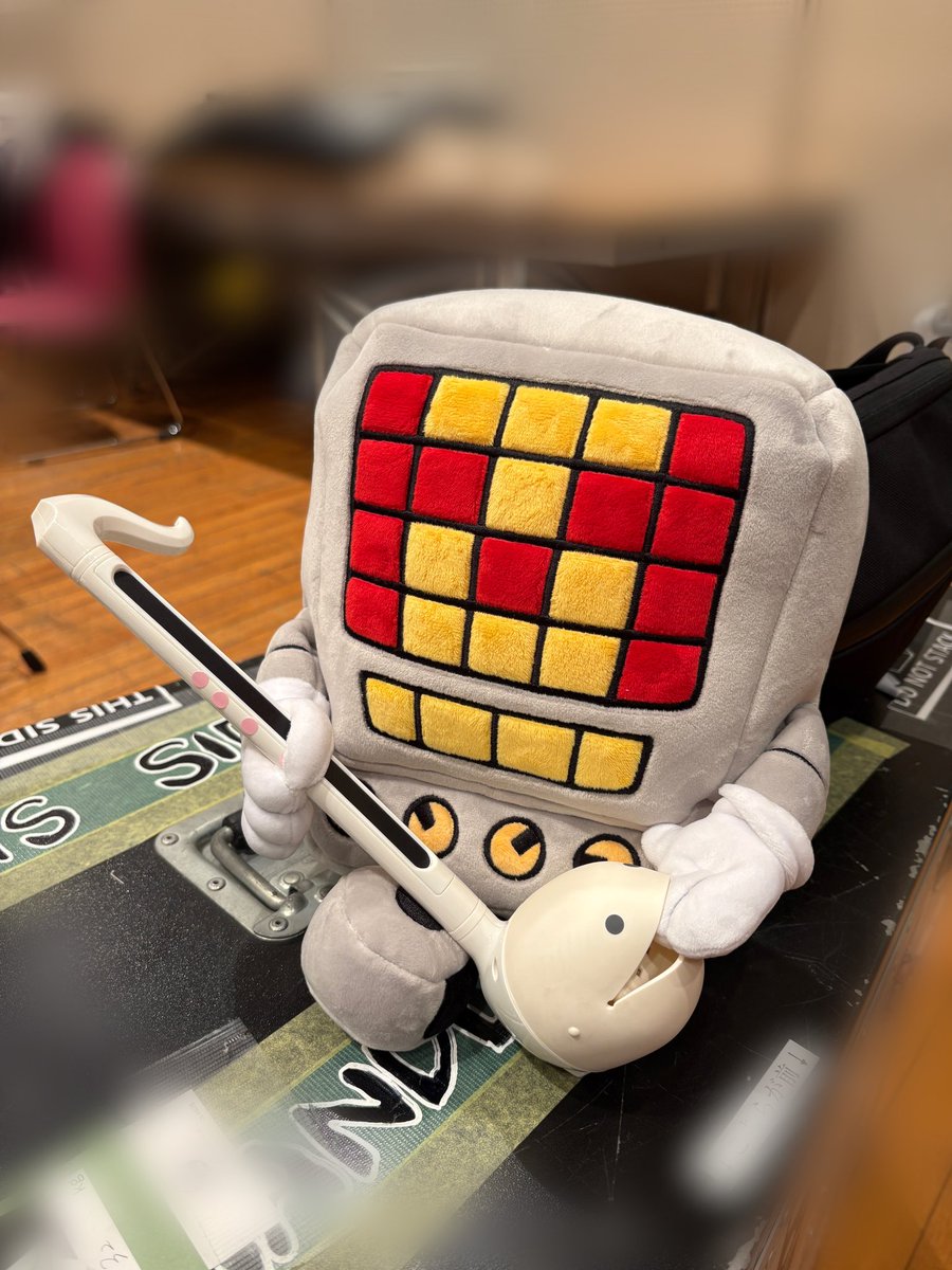 Cnoboe's tweet photo. 日本各地のメタトン監督シリーズ 
#アンテオケコン思い出 #UNDERTALE10周年コンサート 
①メタ（マ）ト（ー）ン
②打楽器奏者監督
③やきそばと見せかけてカルパス監督
④監督してる監督

💛監督のあるじ…@385_kissako さん https://t.co/1cZidZQw0w