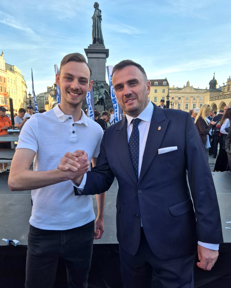 Kacper Głód tweet media
