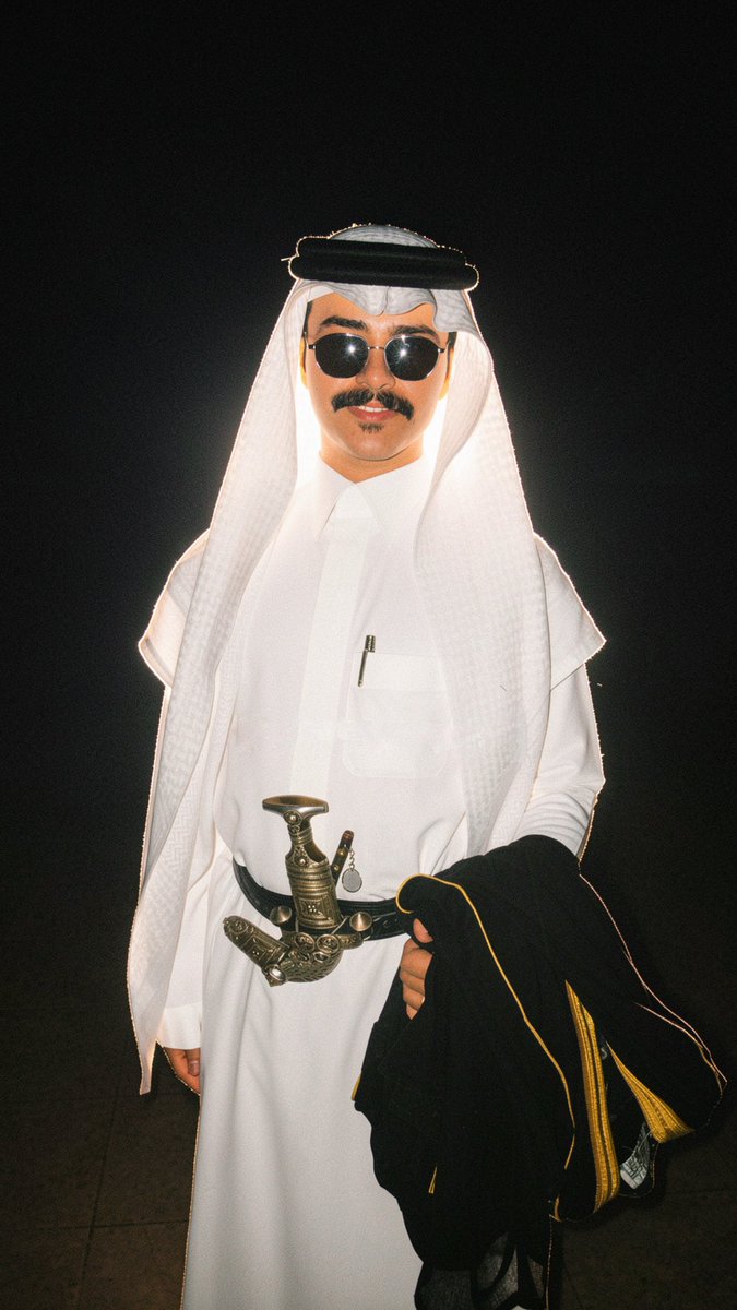 sqr_7i's tweet photo. طابت ليلتك ياعريس والله يبني بيتك على العز والطاعة🩶🩶

تغطية الحفل ⤵️:
https://t.co/4VohnOzGBQ

#زايد_سابر https://t.co/pZYAwUKwpI