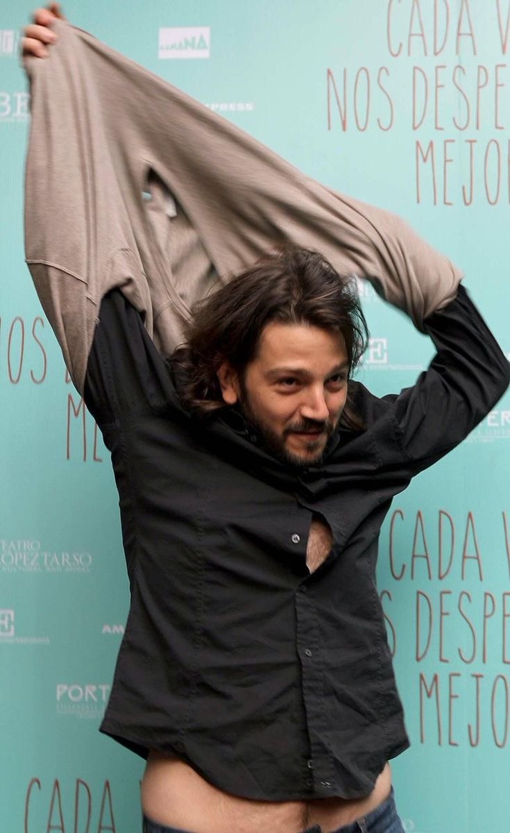 Cassian andor tweet media